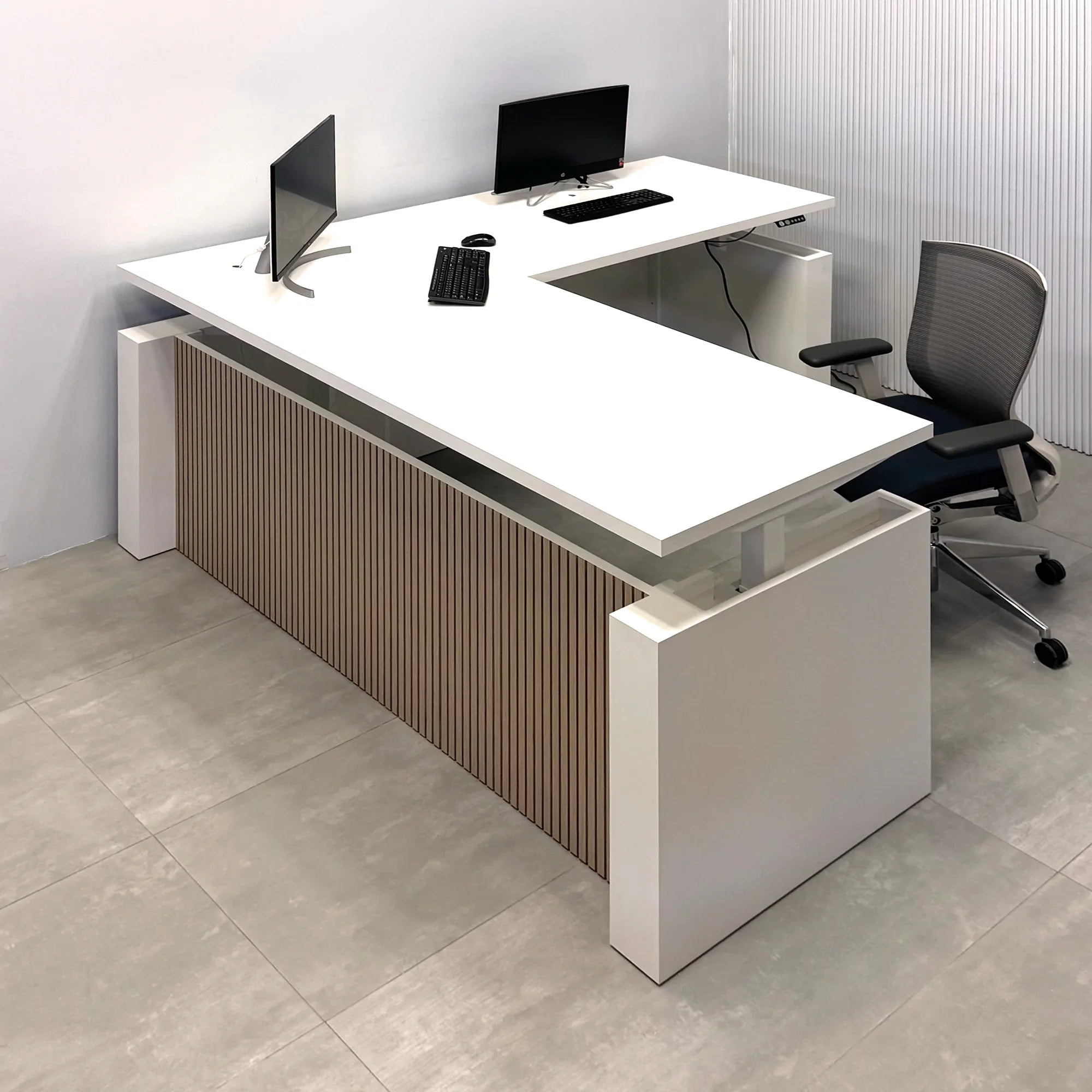 80-inch Denver L-Shape with Sit-Stand Mechanism and Dover Off-White matte laminate Top, Dover Off-White matte laminate Base, Washed Oak & Natural tabour privacy panel, and White metal powder coated legs.
